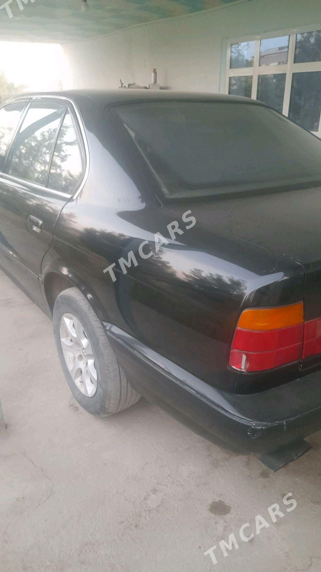 BMW 535 1990 - 60 000 TMT - Гурбансолтан Едже - img 7