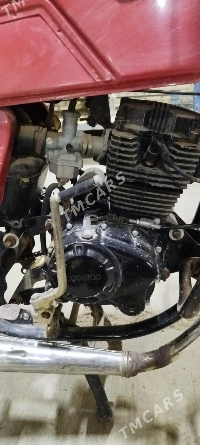 Jawa Forty Two 2024 - 11 600 TMT - Hojambaz - img 3