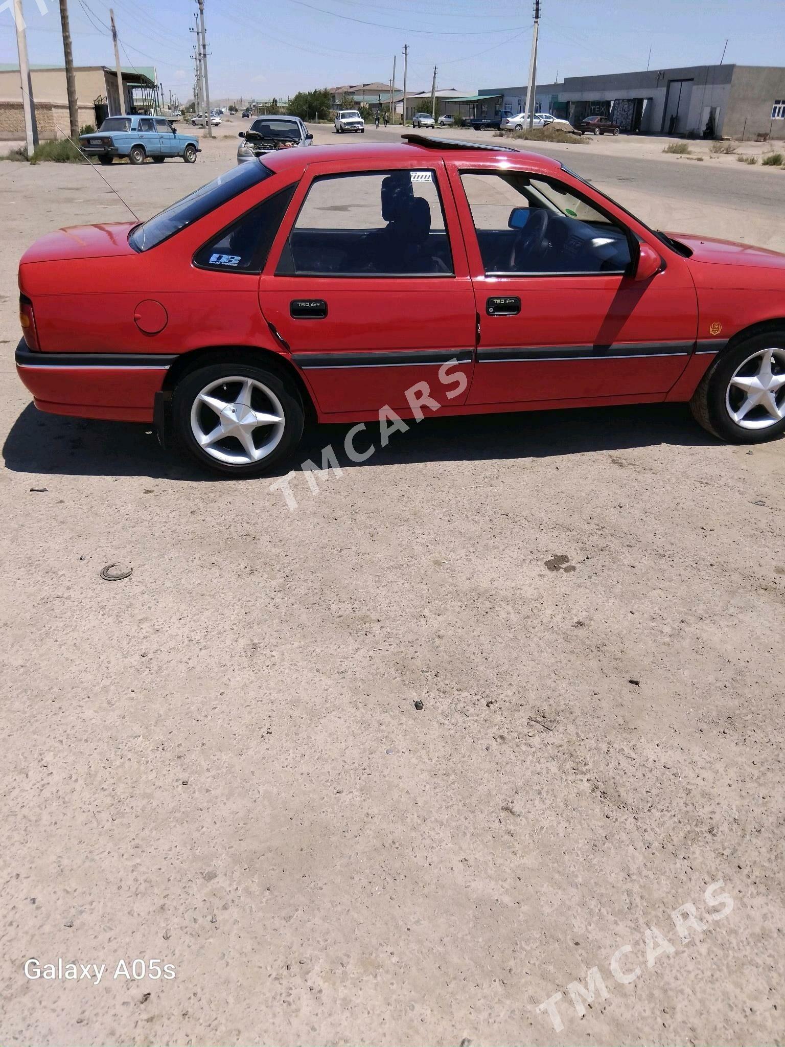 Opel Vectra 1993 - 38 000 TMT - Губадаг - img 4