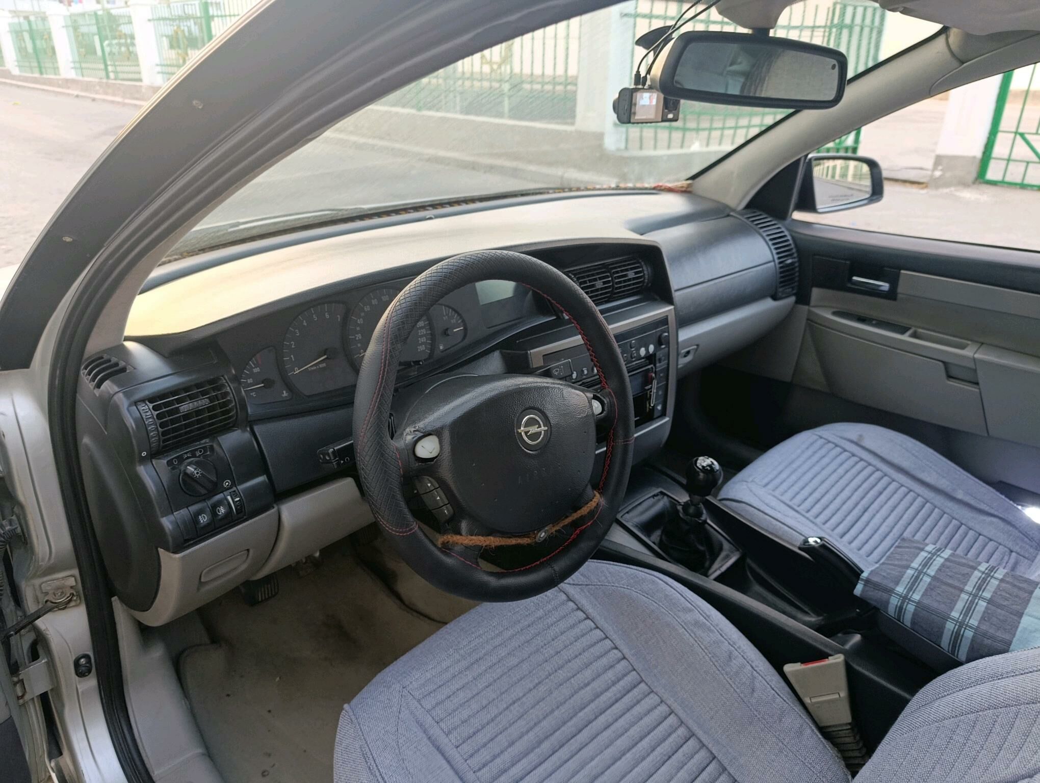 Opel Omega 2002 - 55 000 TMT - Türkmenbaşy - img 6