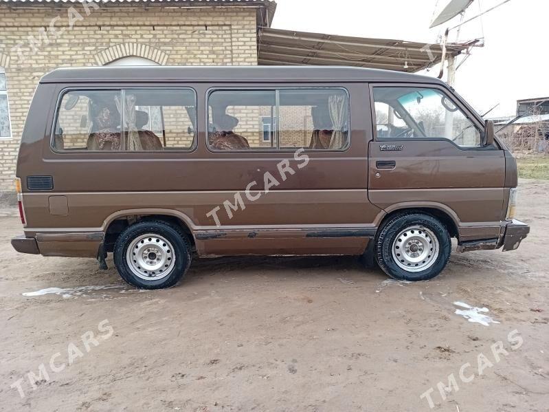 Toyota Hiace 1987 - 60 000 TMT - Сакарчага - img 3
