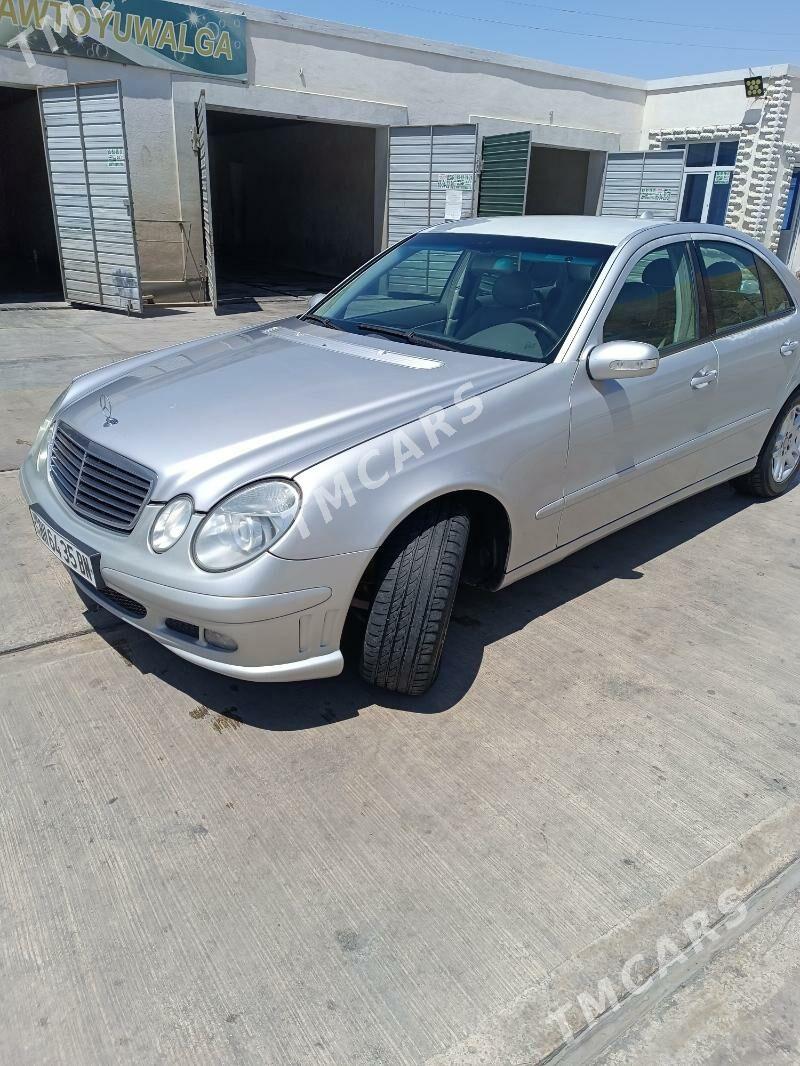 Mercedes-Benz E320 2003 - 130 000 TMT - Balkanabat - img 2