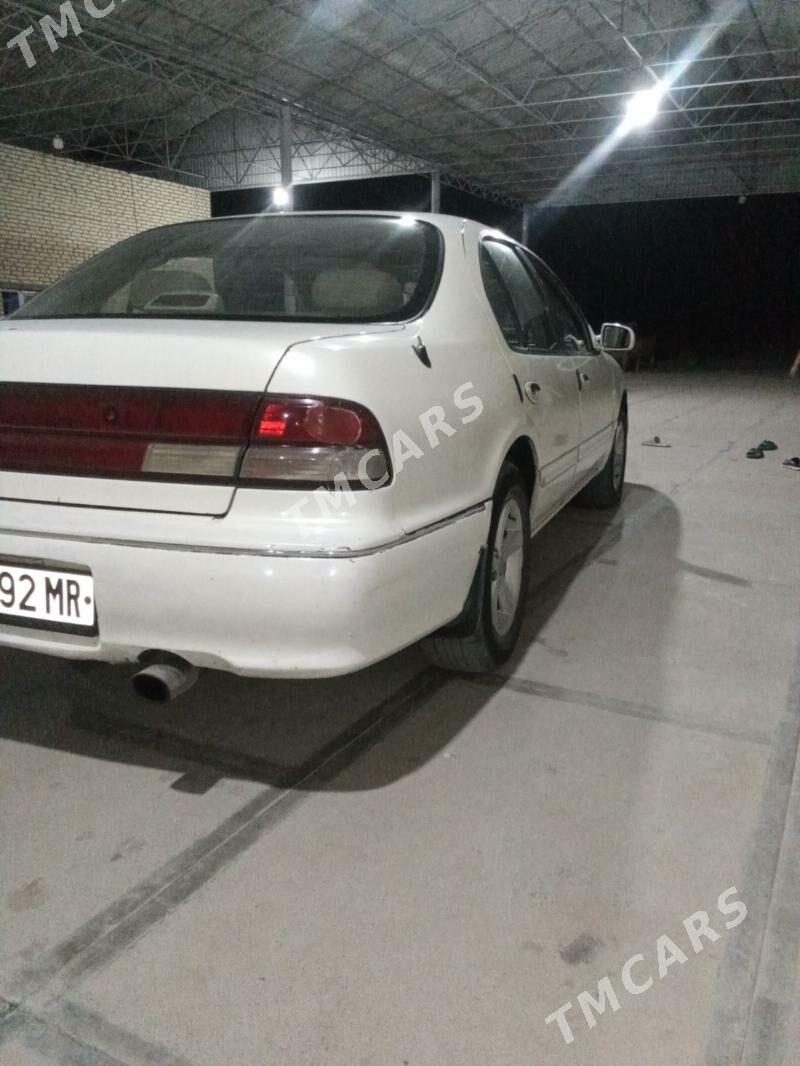 Infiniti I30 1995 - 38 000 TMT - Mary - img 3