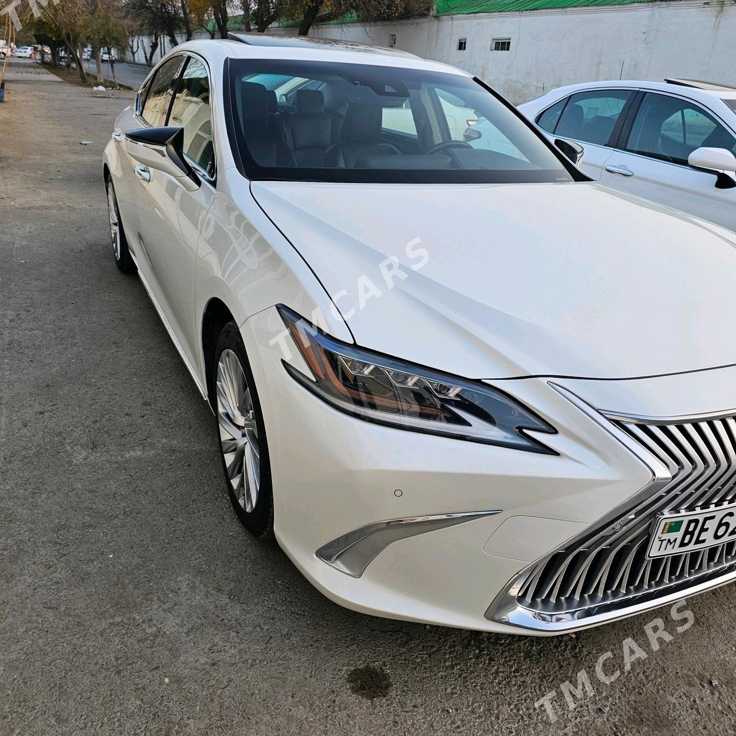 Lexus ES 350 2019 - 470 000 TMT - Бедев - img 2