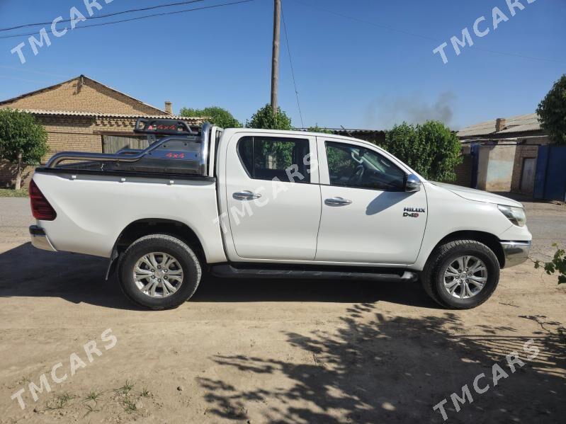 Toyota Hilux 2017 - 460 000 TMT - Çoganly - img 3