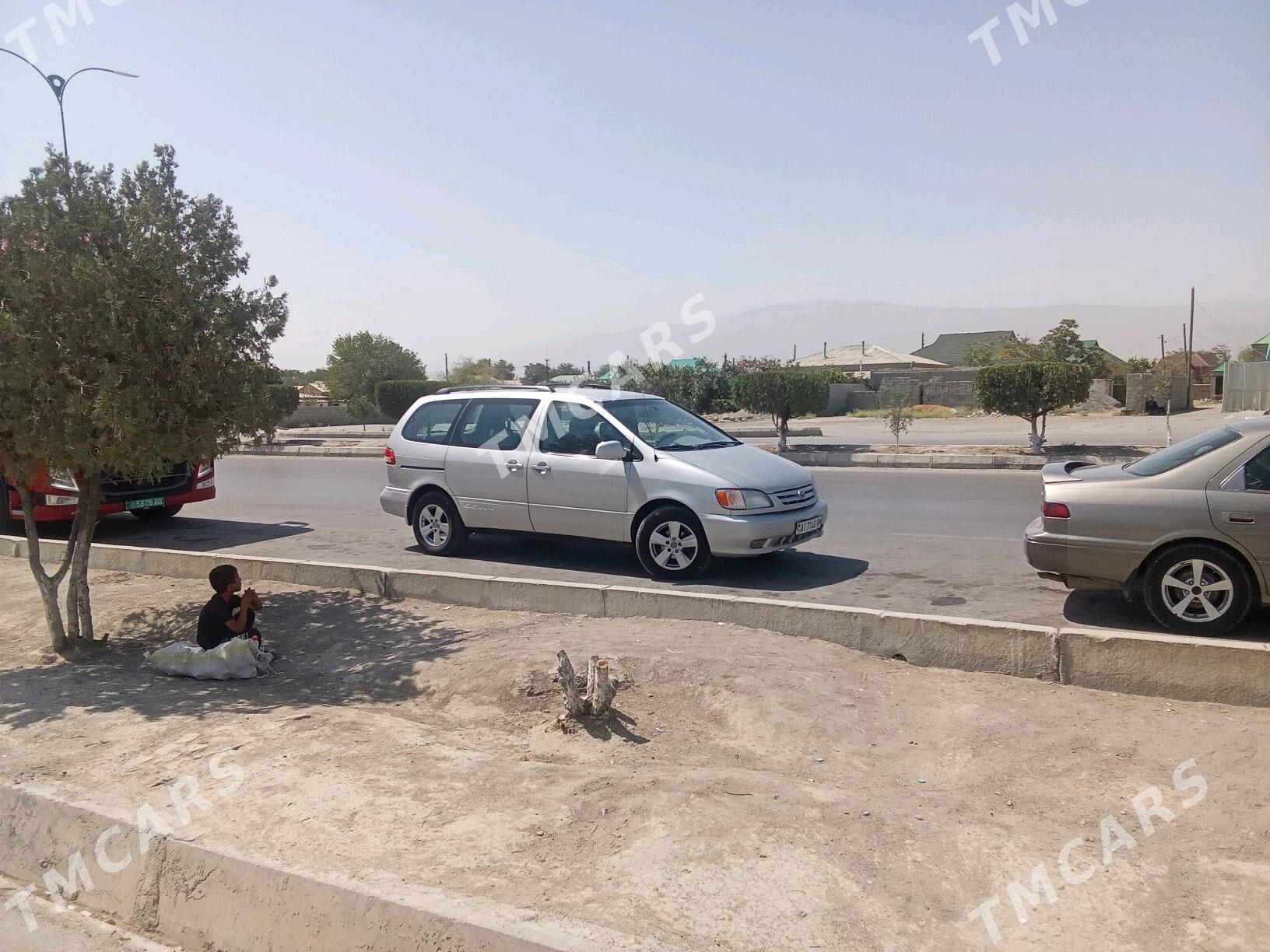 Toyota Sienna 2002 - 140 000 TMT - Esenguly - img 5