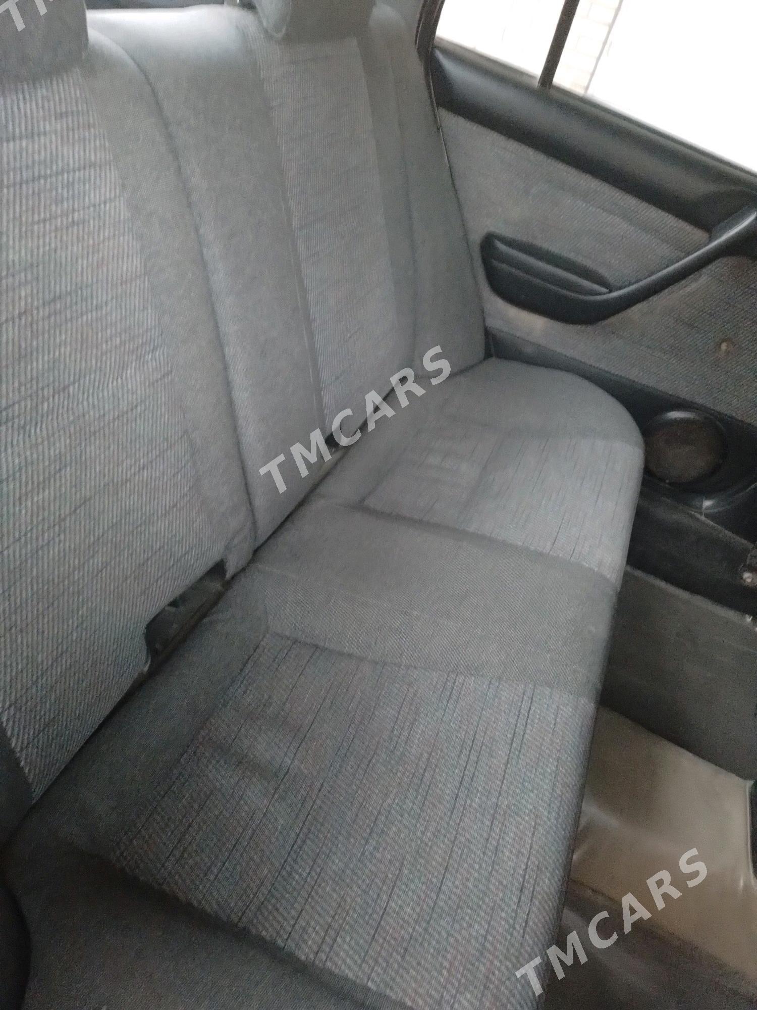 Toyota Carina 1993 - 65 000 TMT - Сакарчага - img 2