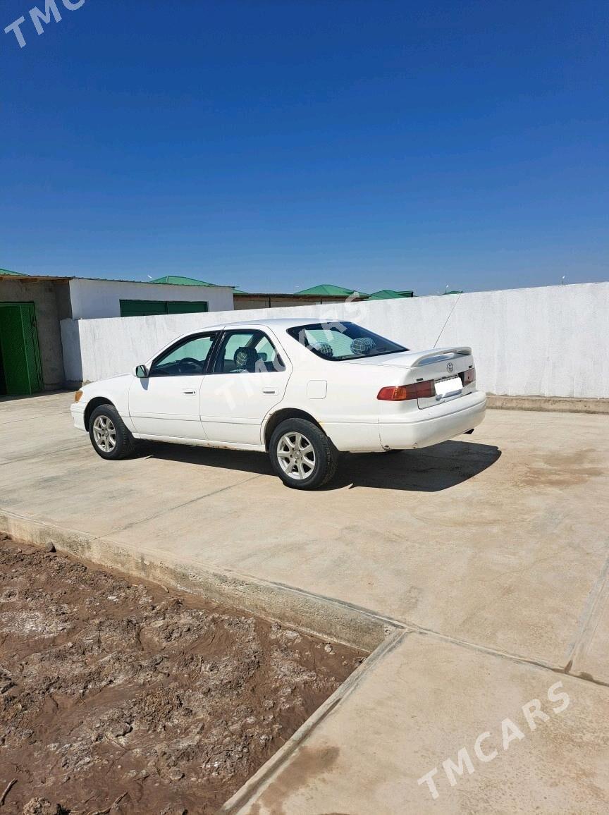 Toyota Camry 2000 - 120 000 TMT - Köneürgenç - img 2