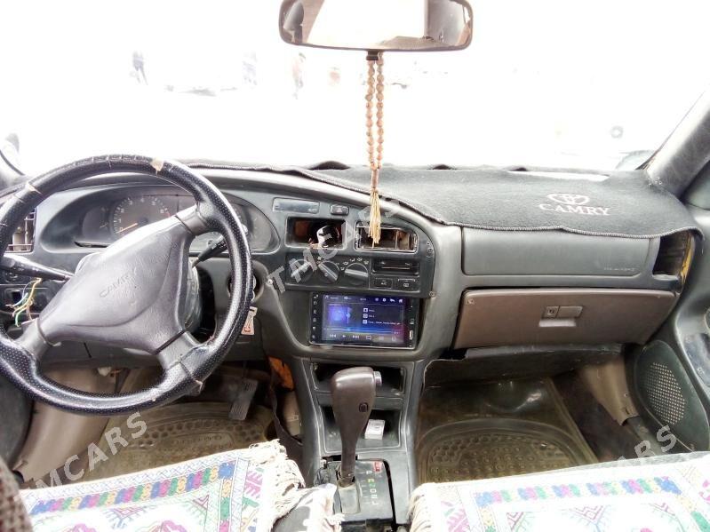 Toyota Camry 1991 - 40 000 TMT - Ak bugdaý etraby - img 1
