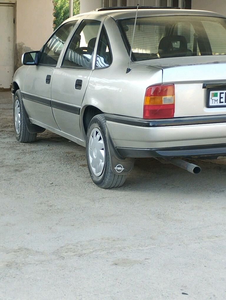 Opel Vectra 1992 - 36 000 TMT - Мары - img 7