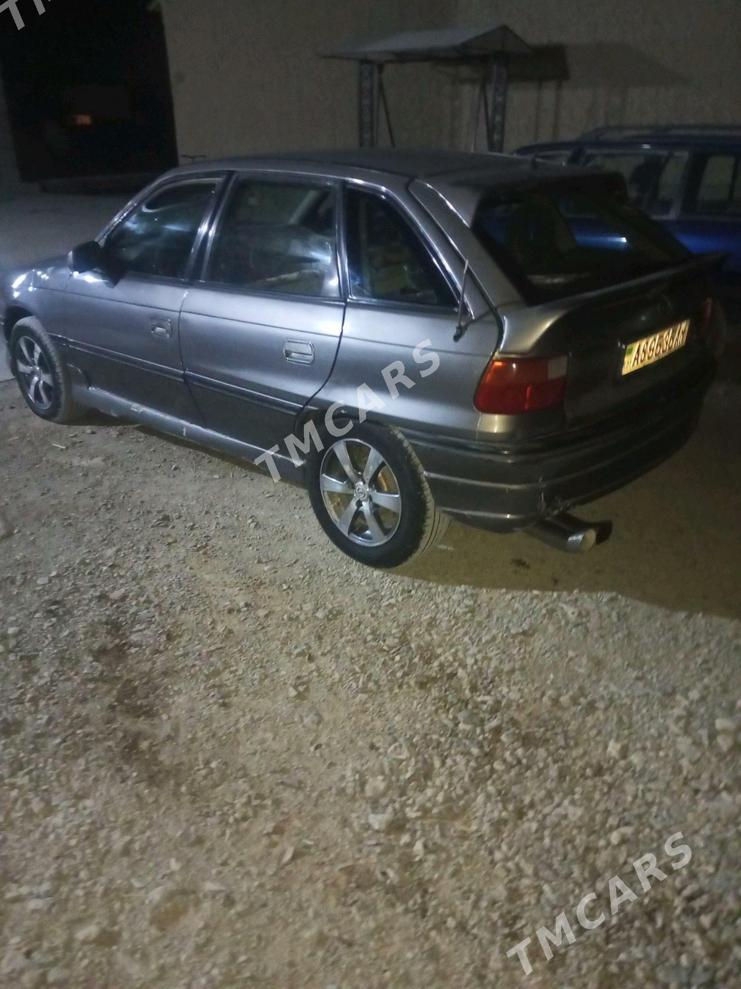 Opel Astra 1994 - 35 000 TMT - Bäherden - img 4