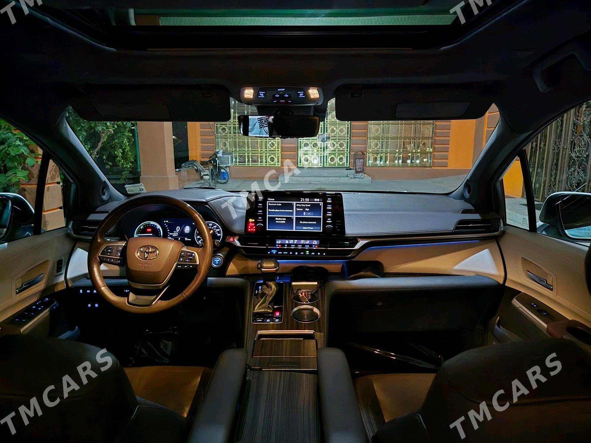 Toyota Sienna 2021 - 710 000 TMT - Бузмеин - img 8