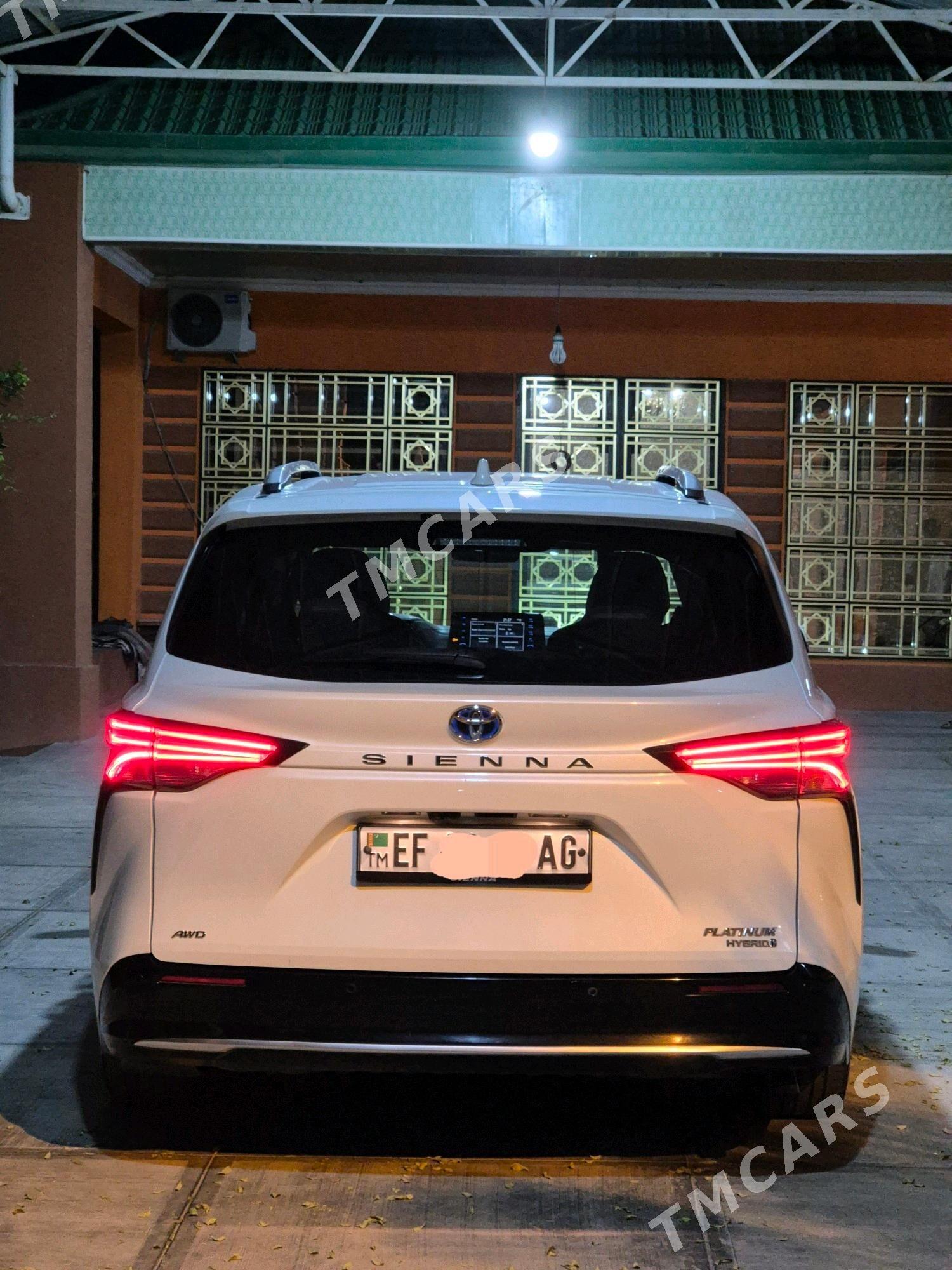 Toyota Sienna 2021 - 710 000 TMT - Бузмеин - img 5