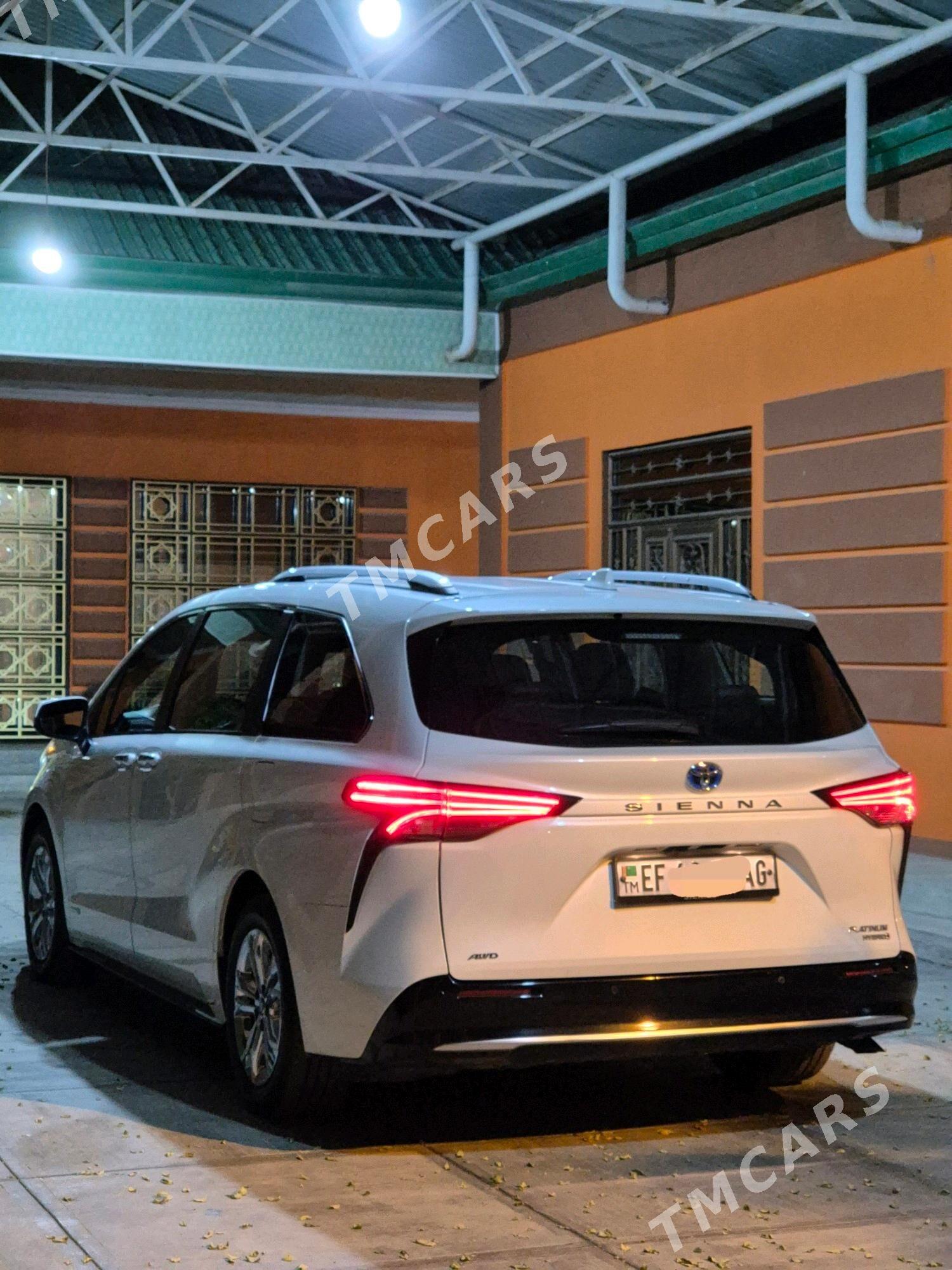 Toyota Sienna 2021 - 710 000 TMT - Бузмеин - img 6