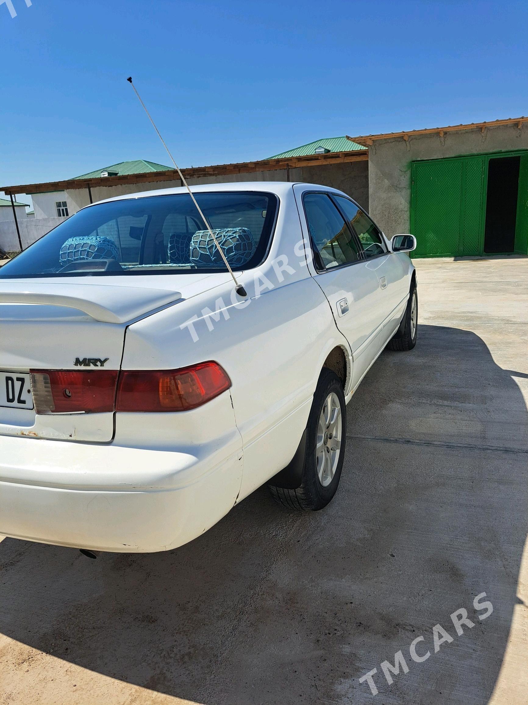 Toyota Camry 2000 - 120 000 TMT - Köneürgenç - img 3