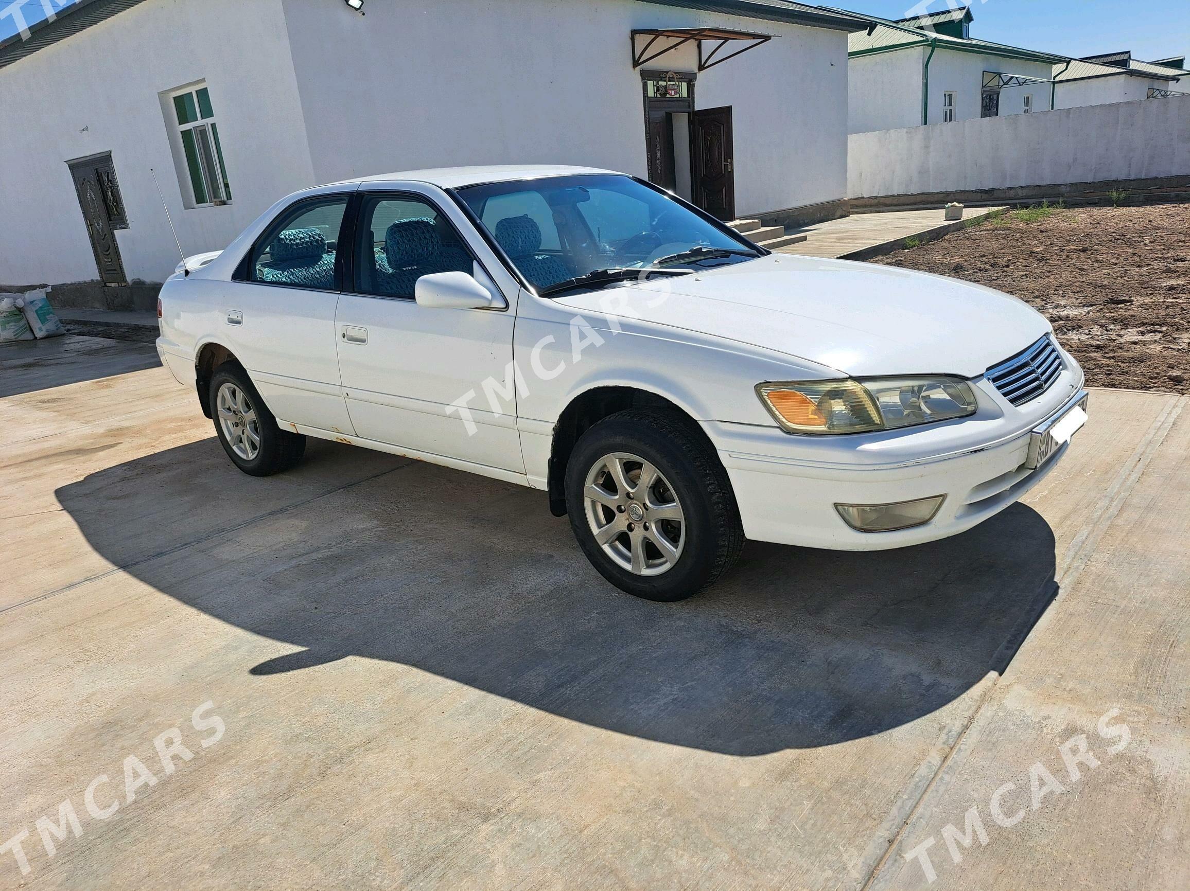 Toyota Camry 2000 - 120 000 TMT - Köneürgenç - img 5