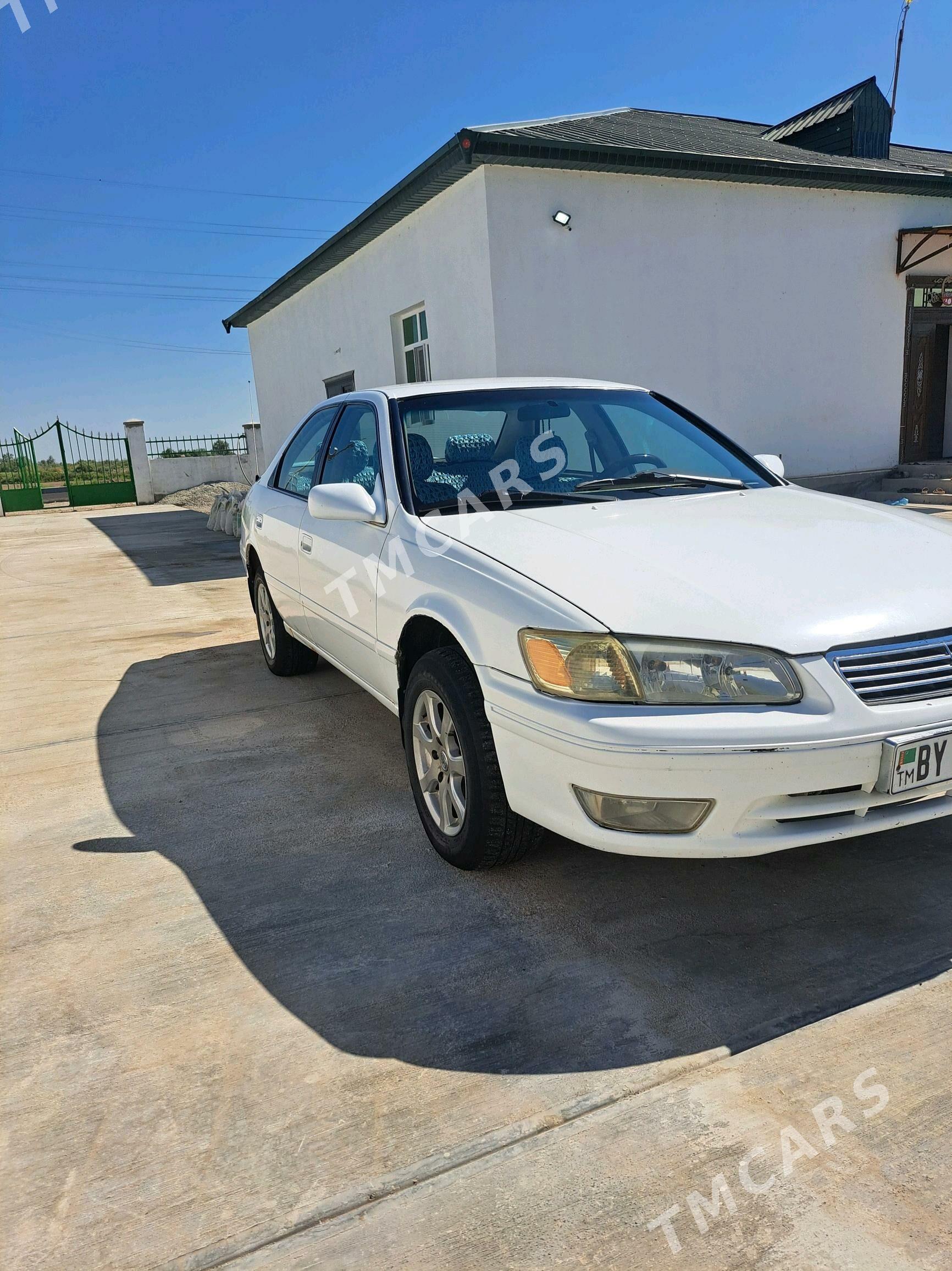 Toyota Camry 2000 - 120 000 TMT - Köneürgenç - img 4