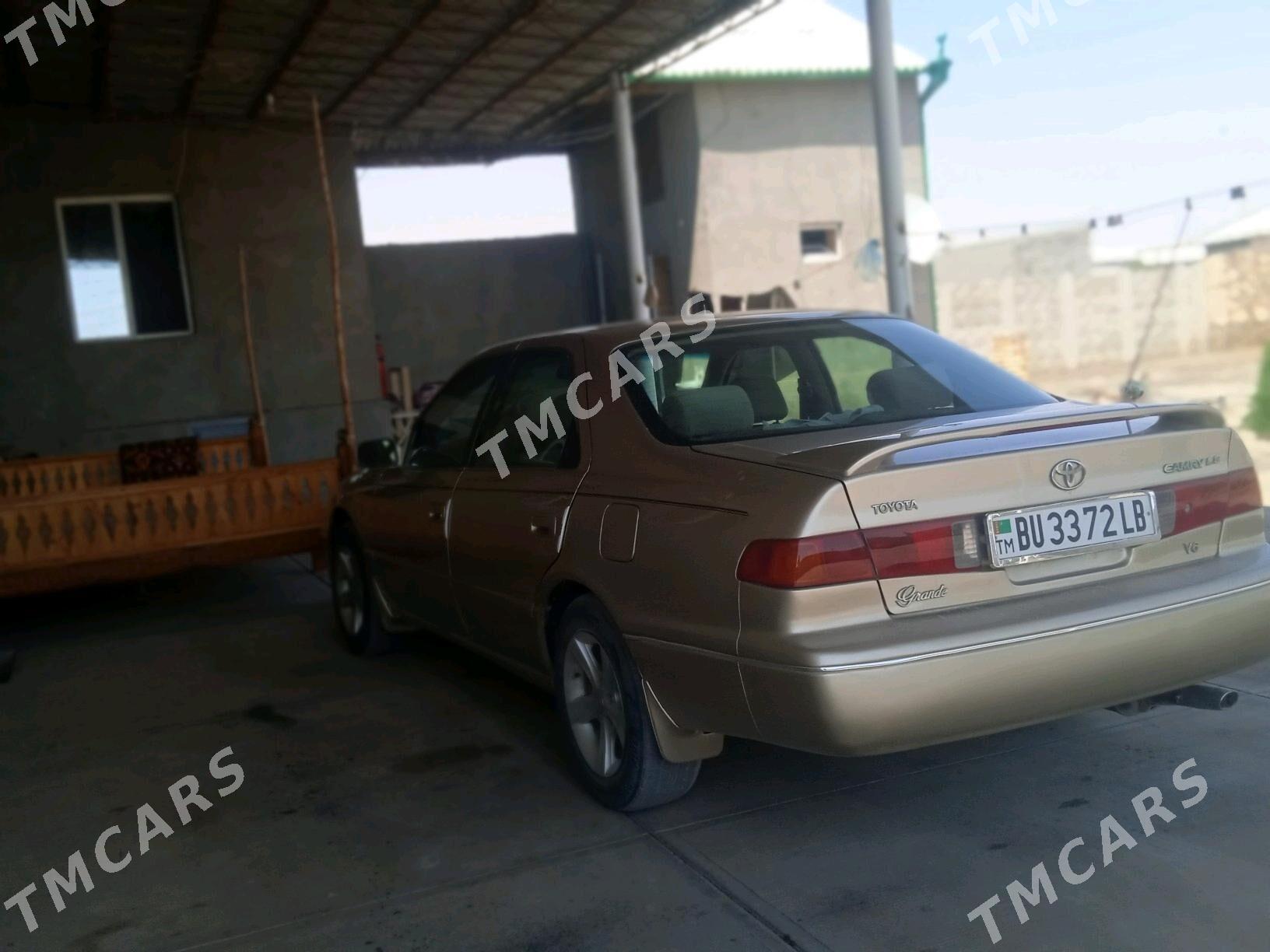 Toyota Camry 1999 - 115 000 TMT - Köýtendag - img 3