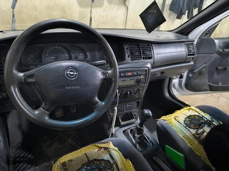Opel Vectra 1997 - 43 000 TMT - Дашогуз - img 10