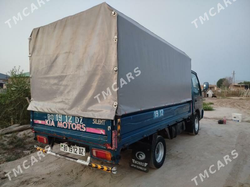 Kia Bongo 2003 - 110 000 TMT - Daşoguz - img 5