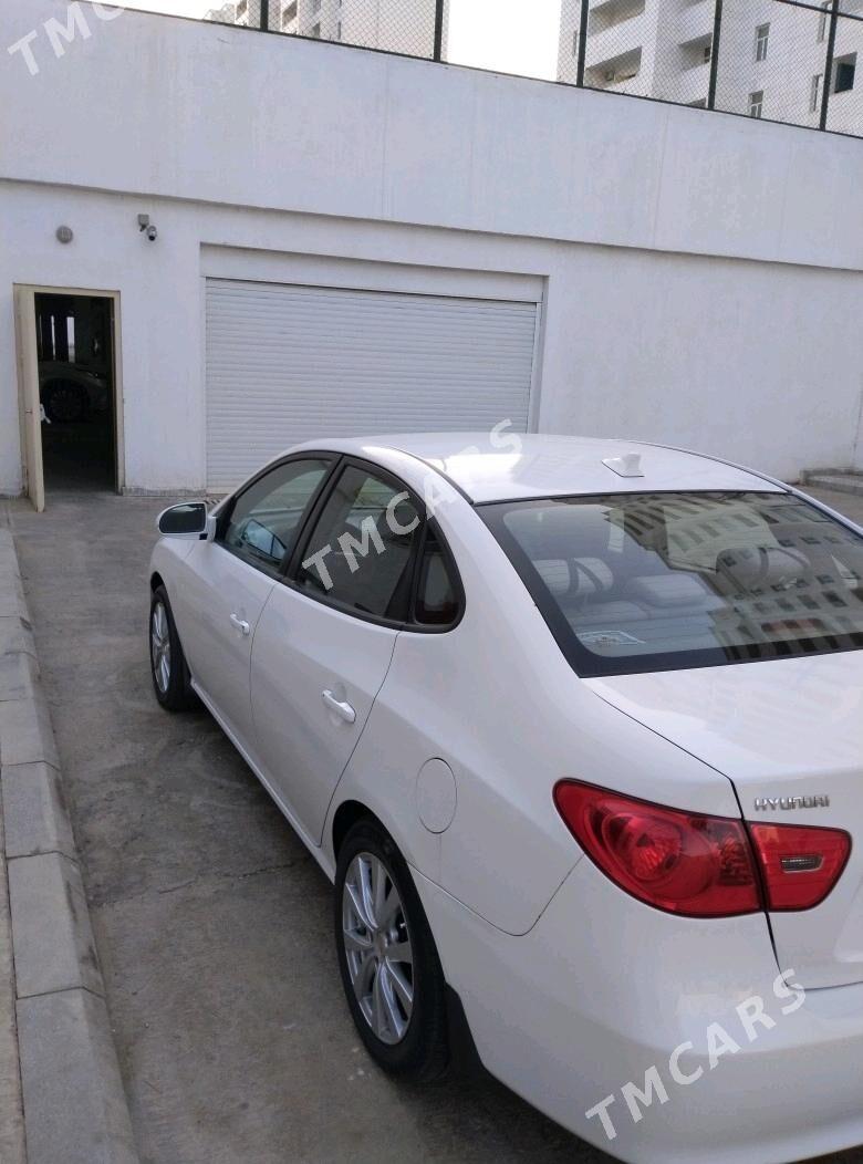 Hyundai Elantra 2010 - 120 000 TMT - Bäherden - img 2