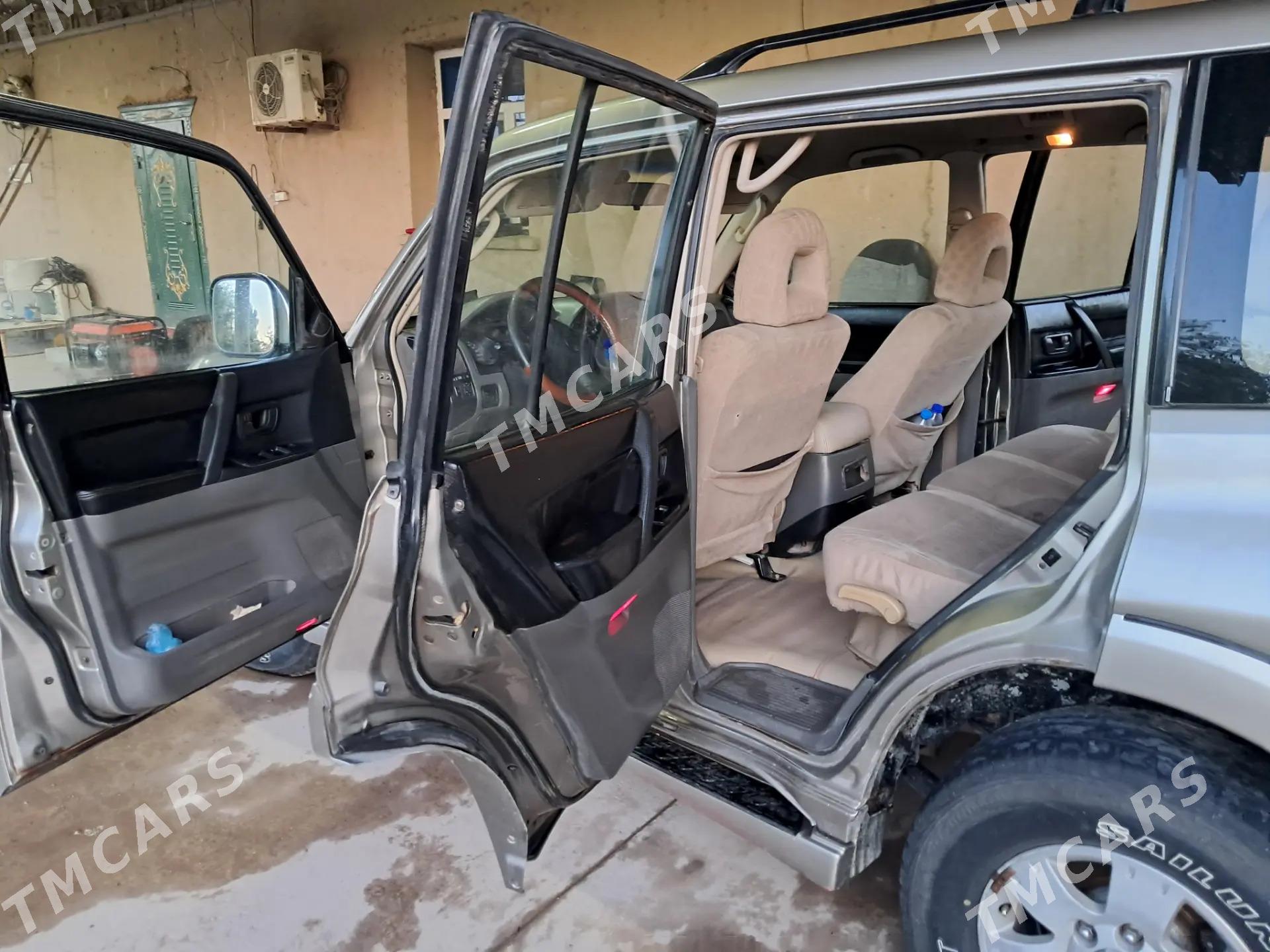 Mitsubishi Pajero 2004 - 140 000 TMT - Köneürgenç - img 7