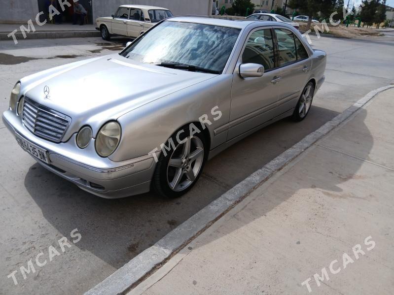 Mercedes-Benz E320 2001 - 120 000 TMT - Türkmenbaşy - img 4