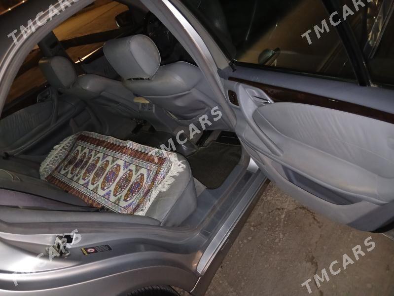 Mercedes-Benz E320 2001 - 120 000 TMT - Türkmenbaşy - img 7