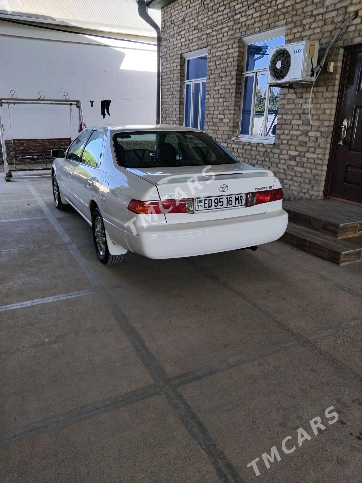 Toyota Camry 2000 - 140 000 TMT - Мары - img 2