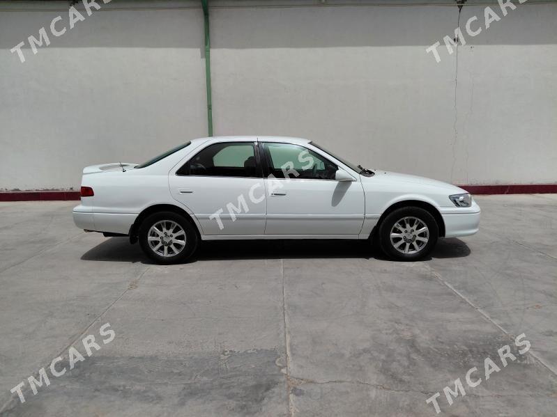 Toyota Camry 2000 - 137 000 TMT - Мары - img 2