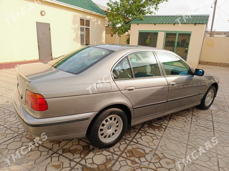 BMW E39 1997 - 98 000 TMT - Балканабат - img 4