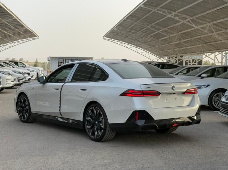 BMW 550 2025 - 2 751 000 TMT - Aşgabat - img 7