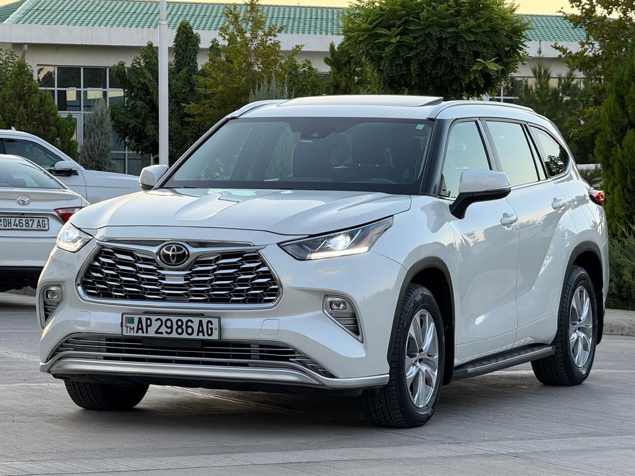 Toyota Highlander 2021 - 595 000 TMT - Ашхабад - img 3