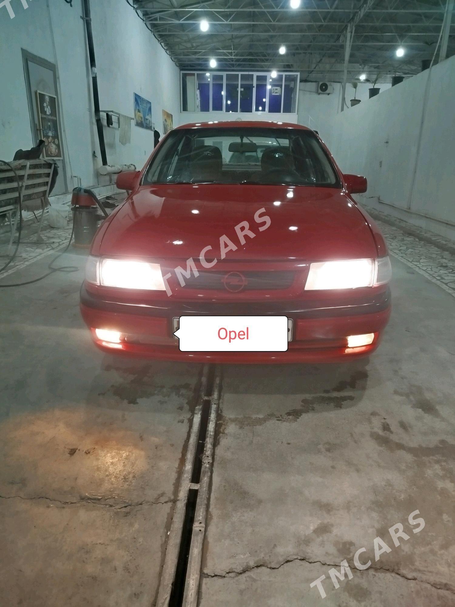 Opel Vectra 1993 - 36 000 TMT - Байрамали - img 4