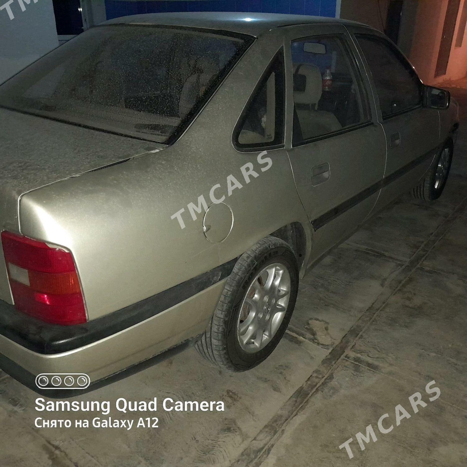 Opel Vectra 1990 - 38 000 TMT - Balkanabat - img 4