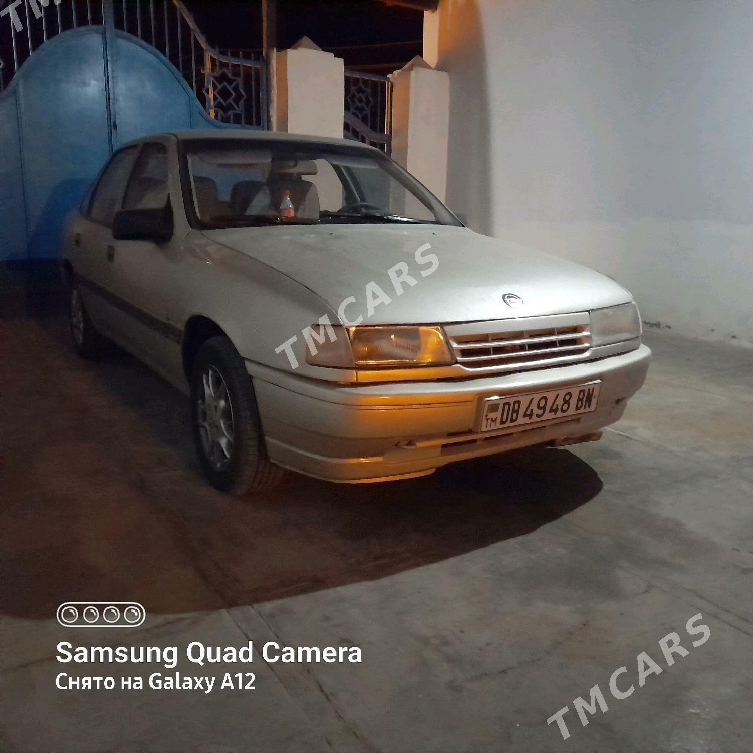 Opel Vectra 1990 - 38 000 TMT - Balkanabat - img 8