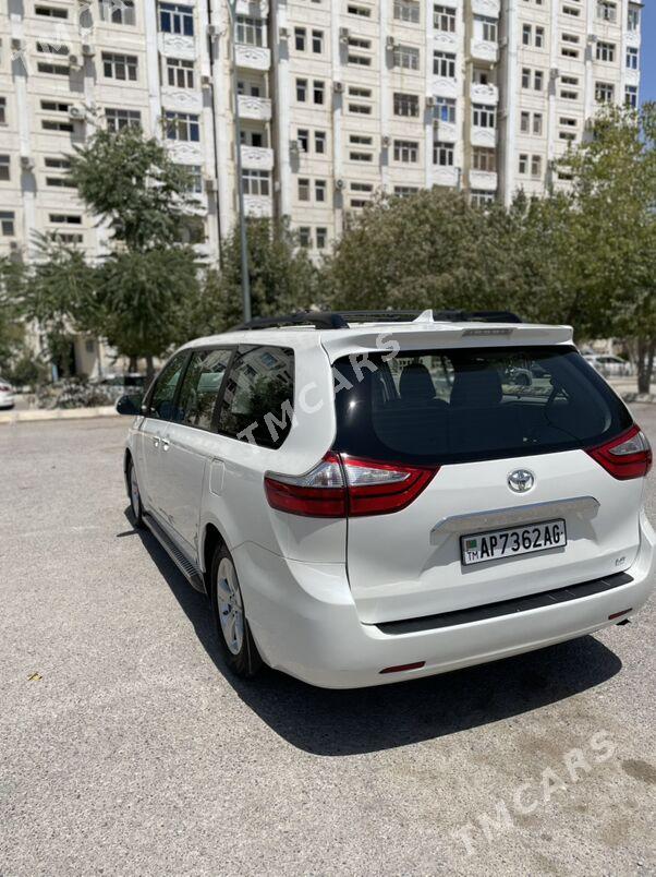 Toyota Sienna 2018 - 380 000 TMT - Ашхабад - img 5