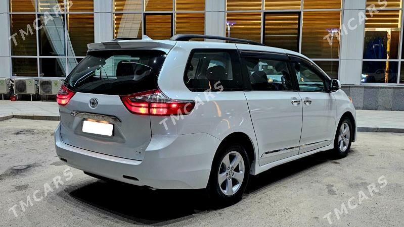 Toyota Sienna 2020 - 400 000 TMT - Туркменабат - img 8