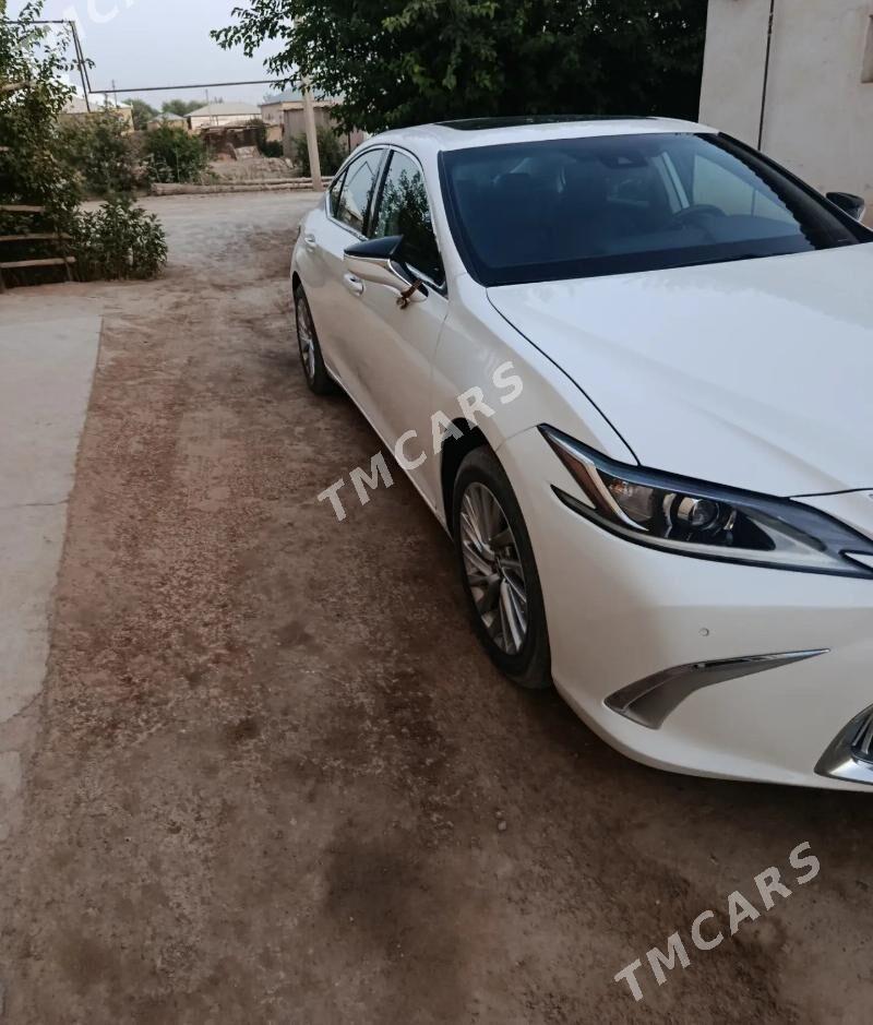 Lexus ES 350 2019 - 600 000 TMT - Murgap - img 2