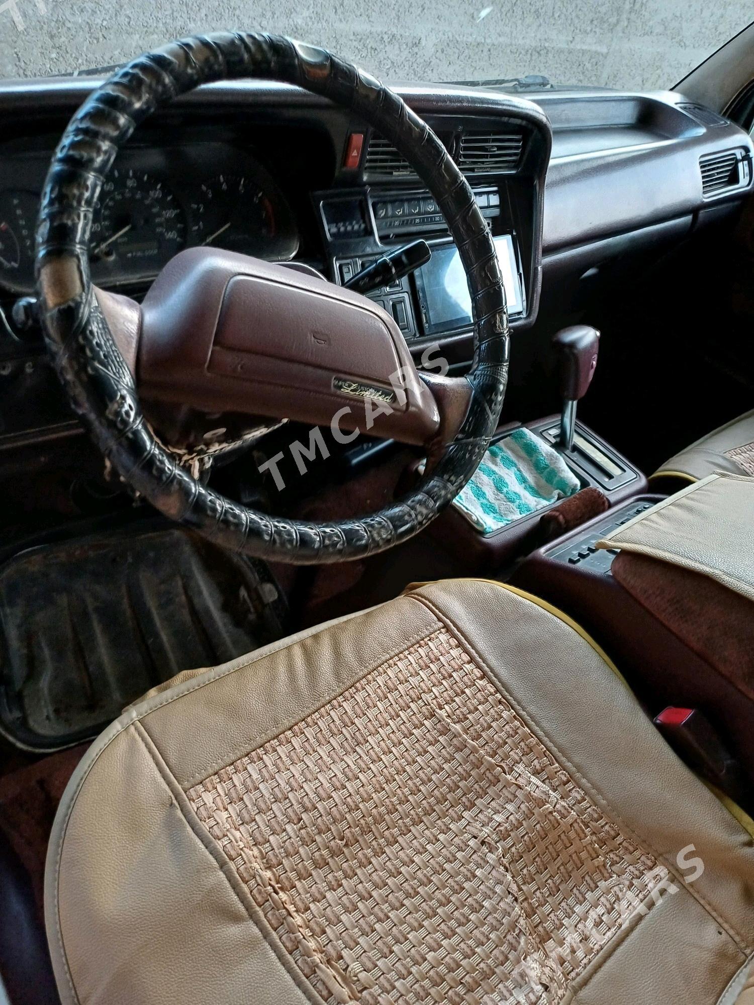 Toyota Hiace 1993 - 80 000 TMT - Джебел - img 6