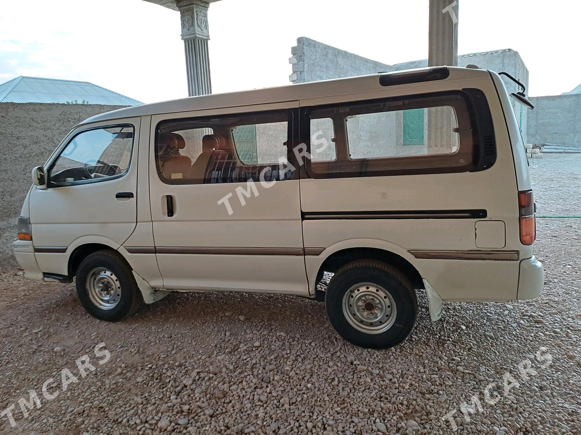 Toyota Hiace 1993 - 80 000 TMT - Джебел - img 9