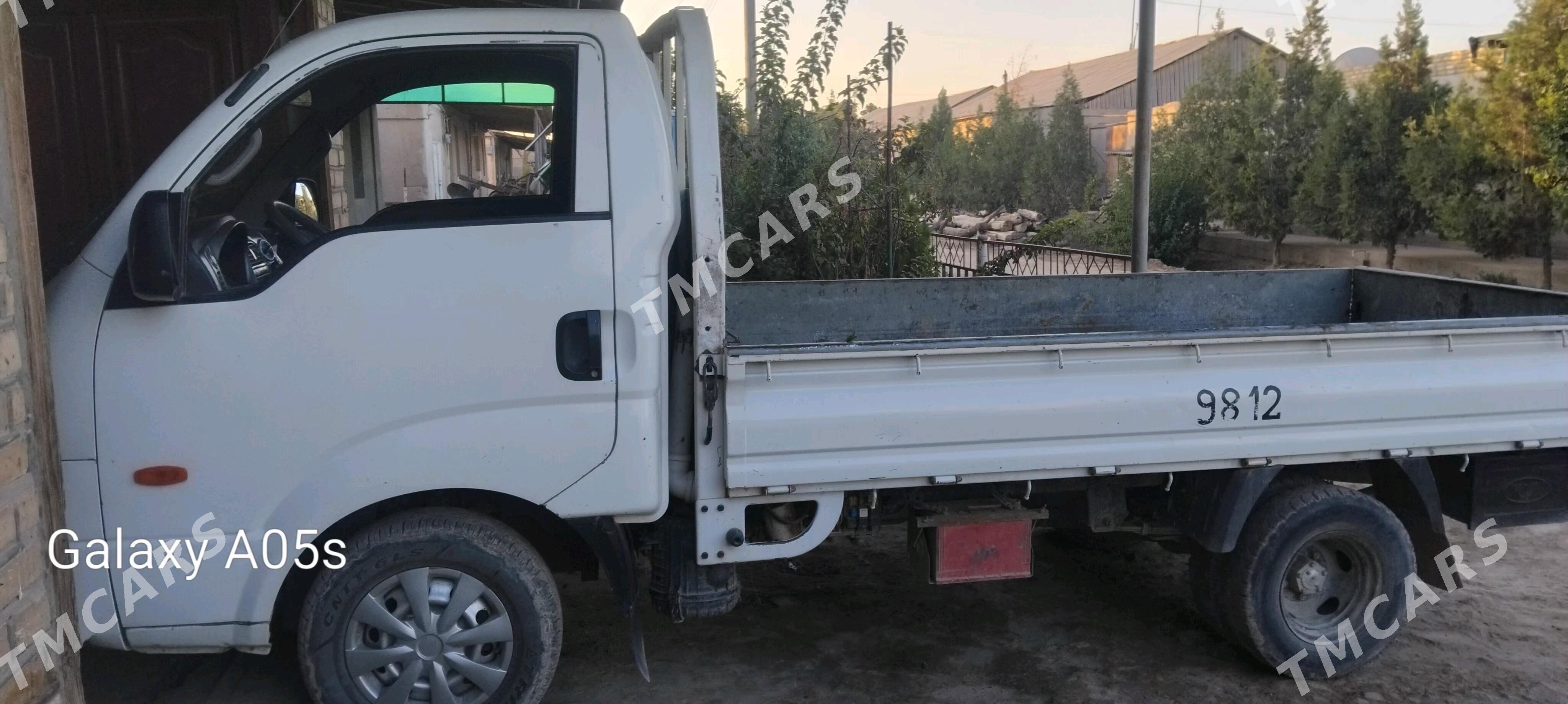 Kia Bongo 2012 - 160 000 TMT - Şabat etr. - img 3