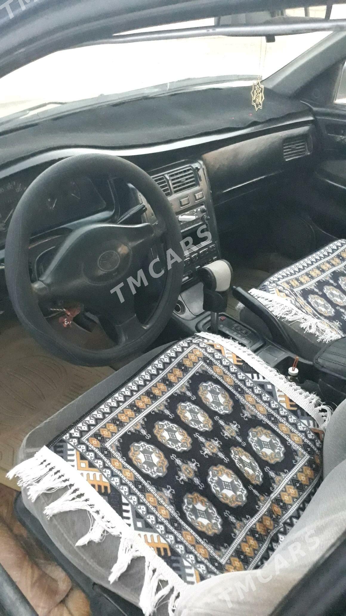 Toyota Corona 1993 - 50 000 TMT - Халач - img 5