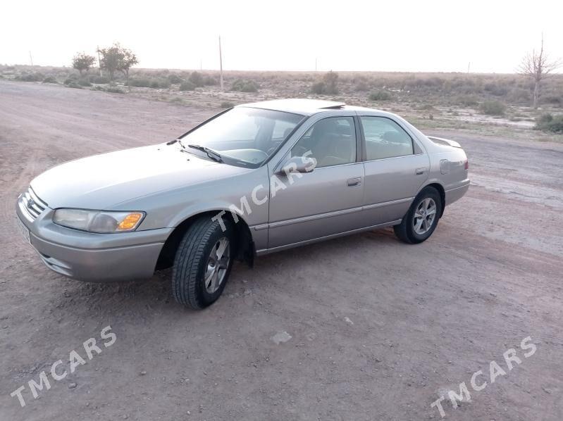 Toyota Camry 1997 - 130 000 TMT - Кёнеургенч - img 1