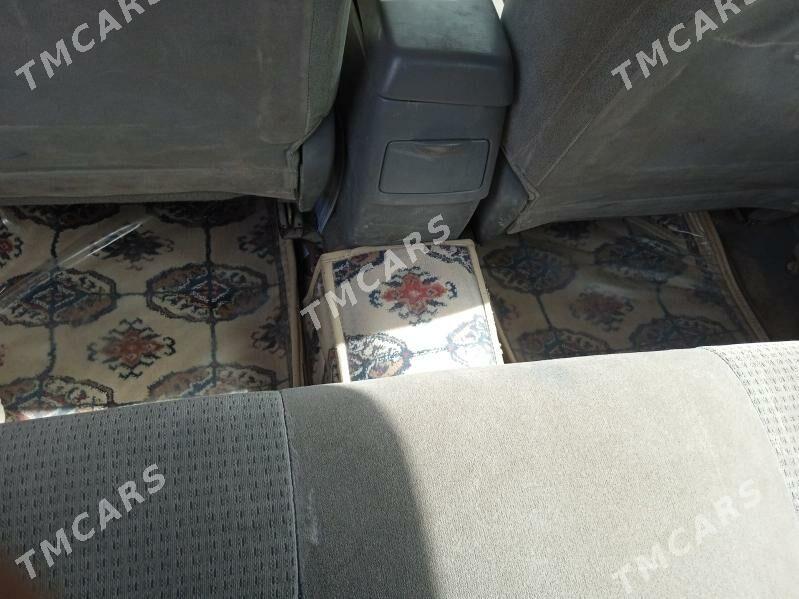 Toyota Corolla 2005 - 83 000 TMT - Гороглы (Тагта) - img 3