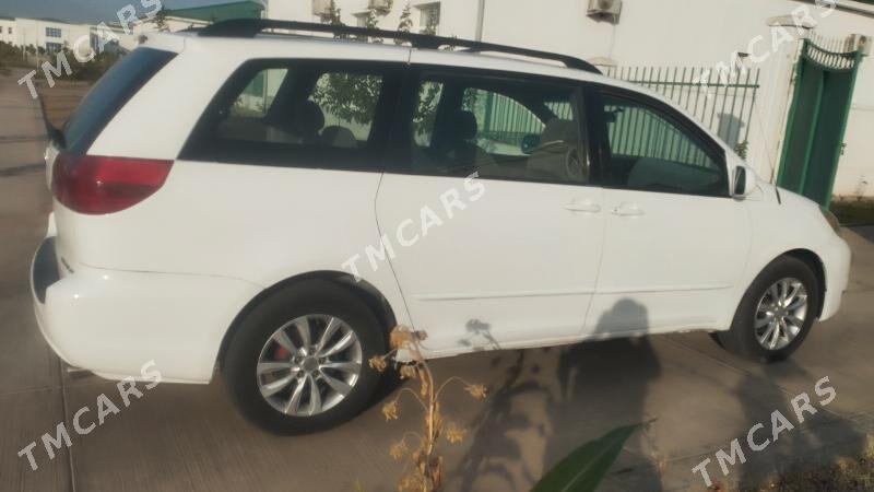 Toyota Sienna 2005 - 200 000 TMT - Täze zaman - img 2