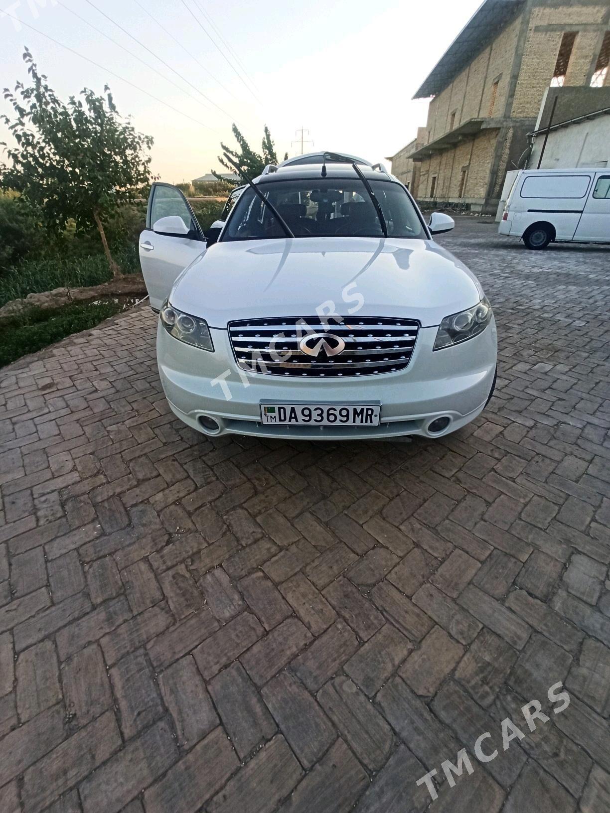 Infiniti FX35 2004 - 160 000 TMT - Baýramaly - img 4