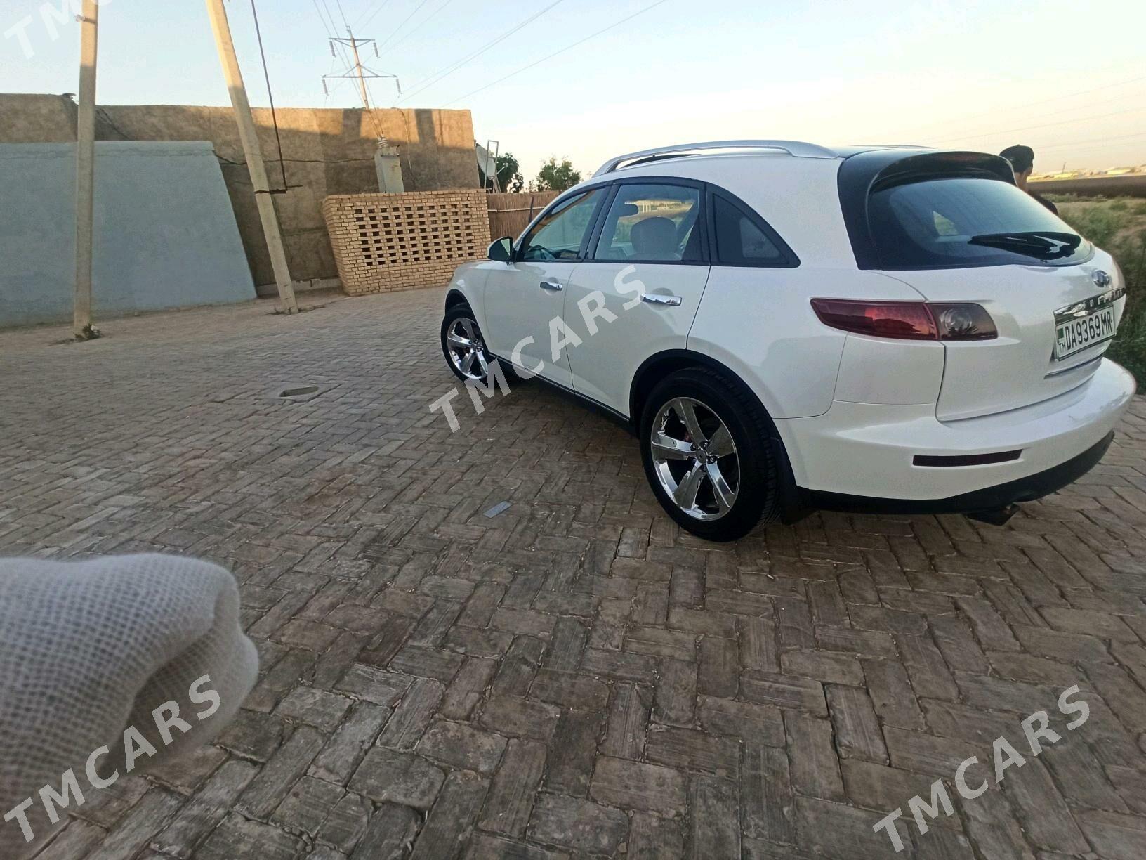 Infiniti FX35 2004 - 160 000 TMT - Baýramaly - img 2