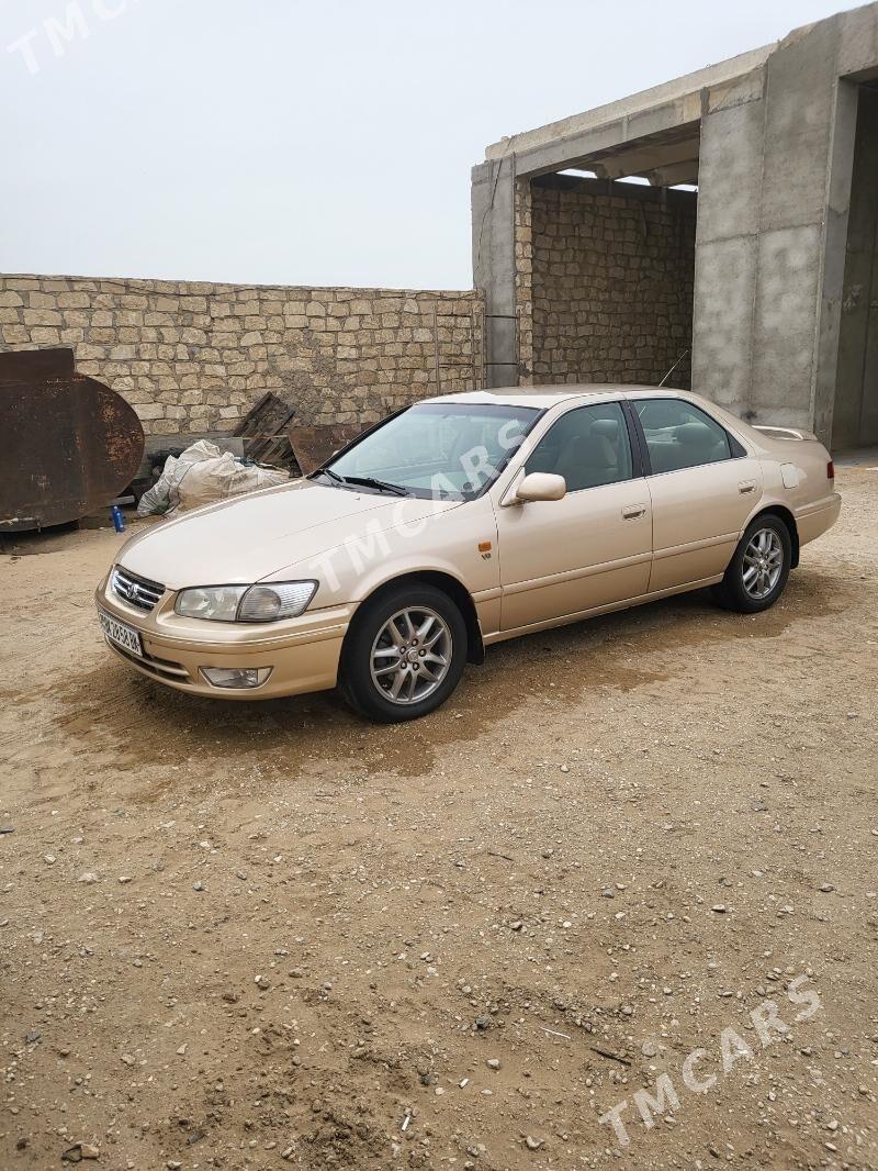 Toyota Camry 1998 - 125 000 TMT - Гумдаг - img 5