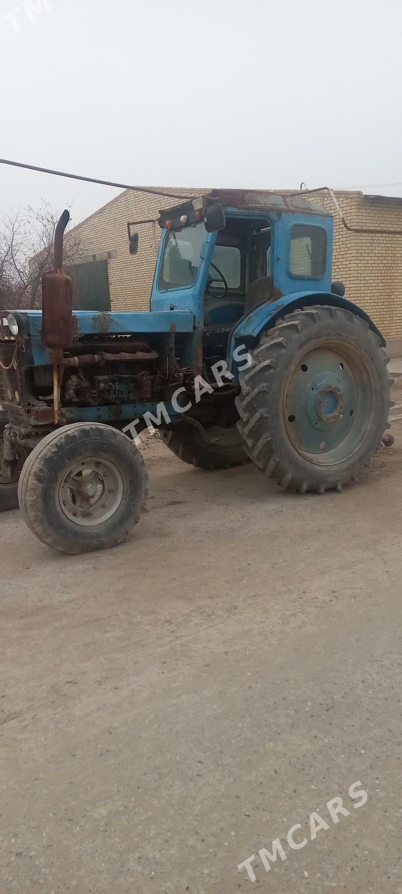 MTZ 82 1992 - 25 000 TMT - Çärjew - img 3